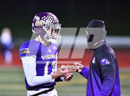 Thumbnail 2 in Kennedy Catholic @ Lake Stevens (WIAA 4A Quarterfinal) photogallery.