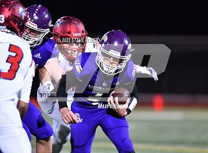 Thumbnail 2 in Kennedy Catholic @ Lake Stevens (WIAA 4A Quarterfinal) photogallery.