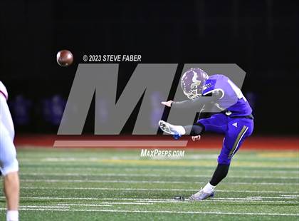 Thumbnail 3 in Kennedy Catholic @ Lake Stevens (WIAA 4A Quarterfinal) photogallery.