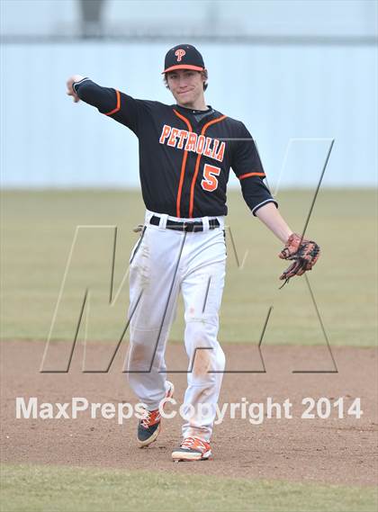 Thumbnail 3 in Chisum vs. Petrolia (Lindsay Tournament) photogallery.