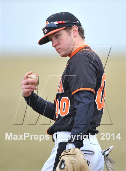 Thumbnail 2 in Chisum vs. Petrolia (Lindsay Tournament) photogallery.