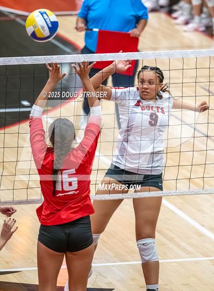 Thumbnail 3 in Carondelet @ James Logan ( CIF NorCal Regional Division 1 First Round) photogallery.