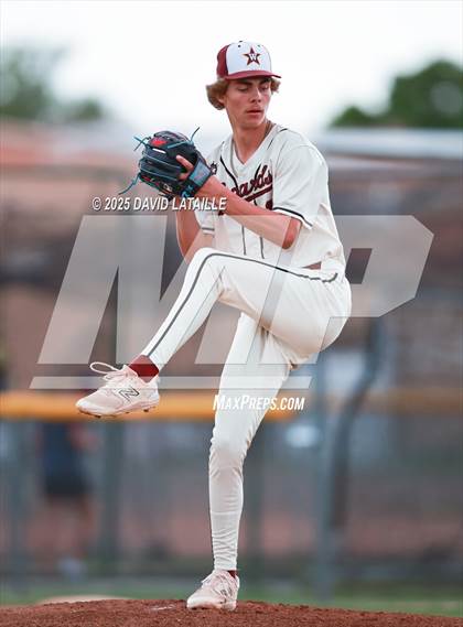 Thumbnail 2 in Grand Junction vs. Windsor (CHSAA 4A Regional Final Game 3) photogallery.