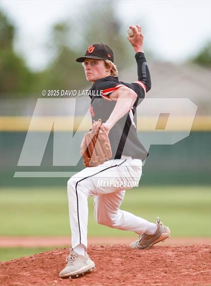 Thumbnail 1 in Grand Junction vs. Windsor (CHSAA 4A Regional Final Game 3) photogallery.