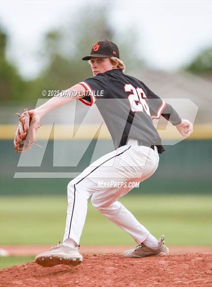 Thumbnail 2 in Grand Junction vs. Windsor (CHSAA 4A Regional Final Game 3) photogallery.