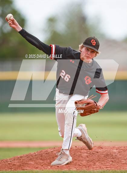 Thumbnail 3 in Grand Junction vs. Windsor (CHSAA 4A Regional Final Game 3) photogallery.