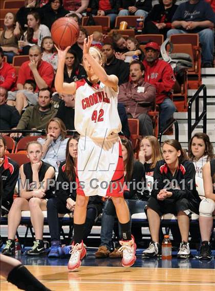 Thumbnail 1 in Portland vs. Cromwell (CIAC Class S Final) photogallery.