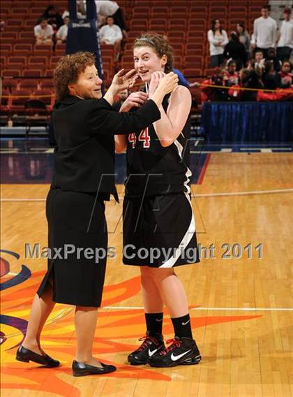 Thumbnail 3 in Portland vs. Cromwell (CIAC Class S Final) photogallery.