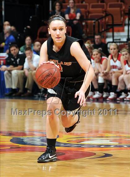 Thumbnail 3 in Portland vs. Cromwell (CIAC Class S Final) photogallery.