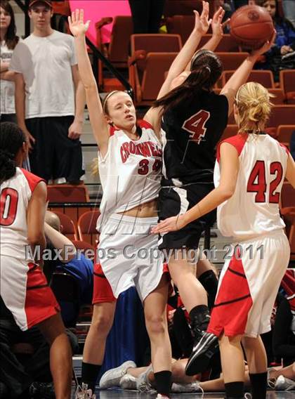 Thumbnail 2 in Portland vs. Cromwell (CIAC Class S Final) photogallery.