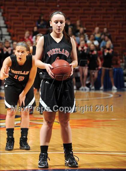 Thumbnail 2 in Portland vs. Cromwell (CIAC Class S Final) photogallery.