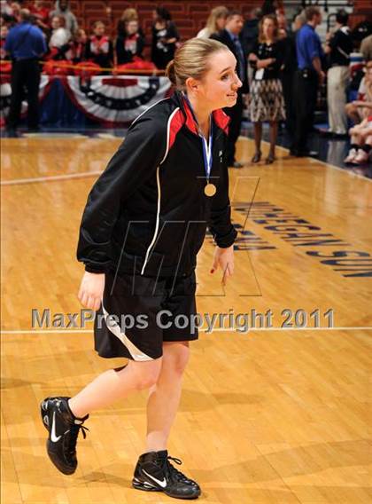 Thumbnail 2 in Portland vs. Cromwell (CIAC Class S Final) photogallery.