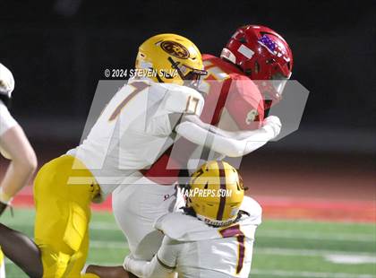 Thumbnail 2 in Cathedral Catholic vs. Mountain Pointe (Honor Bowl) photogallery.