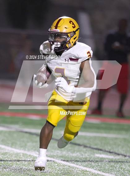 Thumbnail 1 in Cathedral Catholic vs. Mountain Pointe (Honor Bowl) photogallery.