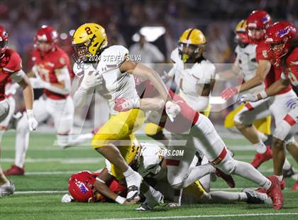 Thumbnail 2 in Cathedral Catholic vs. Mountain Pointe (Honor Bowl) photogallery.