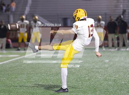 Thumbnail 1 in Cathedral Catholic vs. Mountain Pointe (Honor Bowl) photogallery.