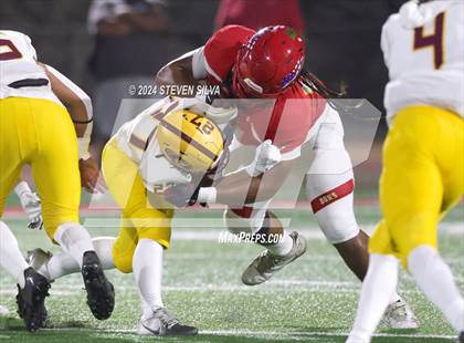 Thumbnail 3 in Cathedral Catholic vs. Mountain Pointe (Honor Bowl) photogallery.