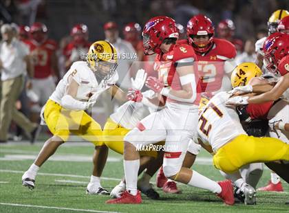 Thumbnail 3 in Cathedral Catholic vs. Mountain Pointe (Honor Bowl) photogallery.