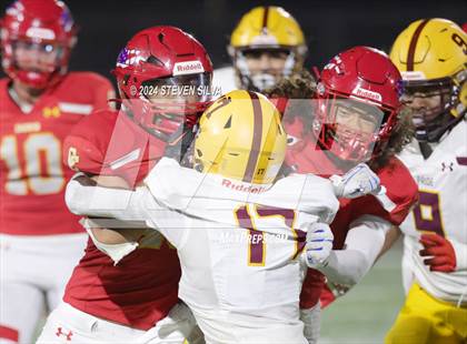 Thumbnail 3 in Cathedral Catholic vs. Mountain Pointe (Honor Bowl) photogallery.