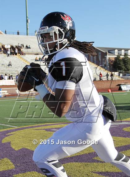 Thumbnail 1 in Knoxville Catholic vs. Pearl-Cohn (TSSAA Division I Class 4A Final)  photogallery.
