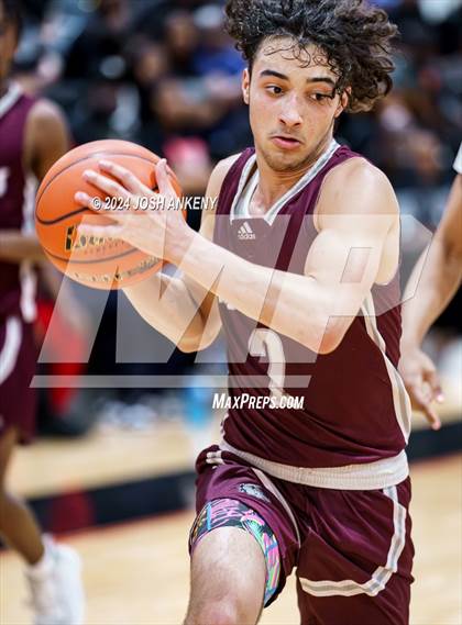 Thumbnail 1 in Jennings @ Brusly (LHSAA Division 2 Non-Select Round 2) photogallery.