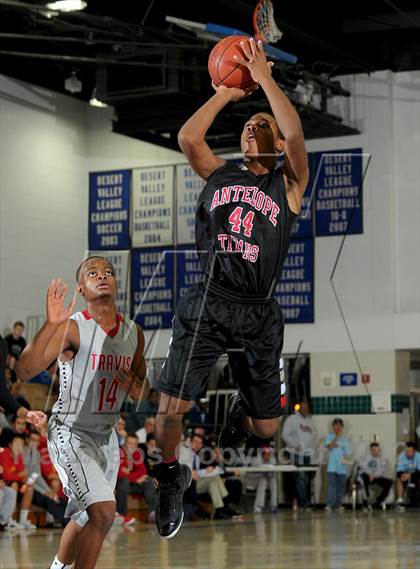 Thumbnail 1 in Antelope vs. Fort Bend Travis (MaxPreps Holiday Classic) photogallery.