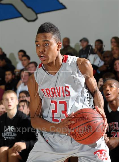 Thumbnail 3 in Antelope vs. Fort Bend Travis (MaxPreps Holiday Classic) photogallery.