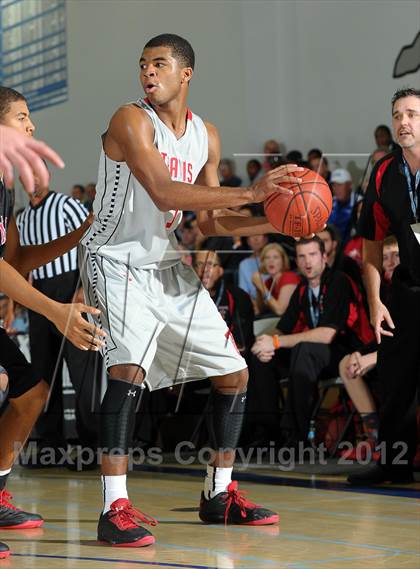 Thumbnail 3 in Antelope vs. Fort Bend Travis (MaxPreps Holiday Classic) photogallery.