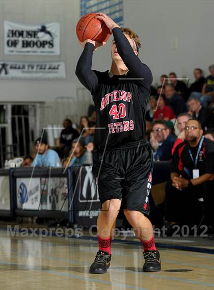 Thumbnail 1 in Antelope vs. Fort Bend Travis (MaxPreps Holiday Classic) photogallery.