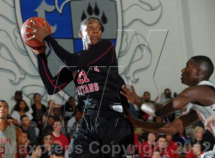 Thumbnail 1 in Antelope vs. Fort Bend Travis (MaxPreps Holiday Classic) photogallery.