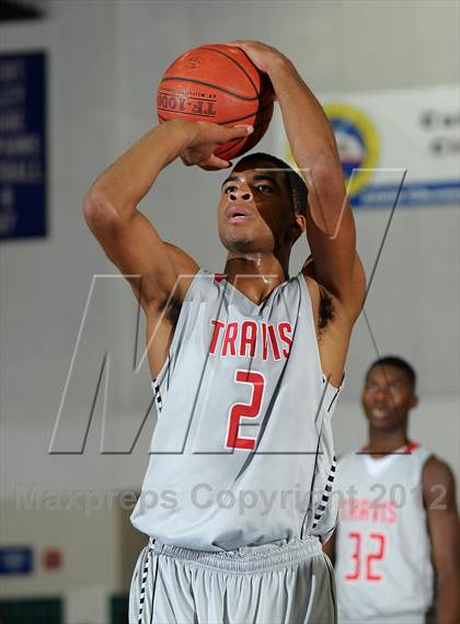 Thumbnail 2 in Antelope vs. Fort Bend Travis (MaxPreps Holiday Classic) photogallery.