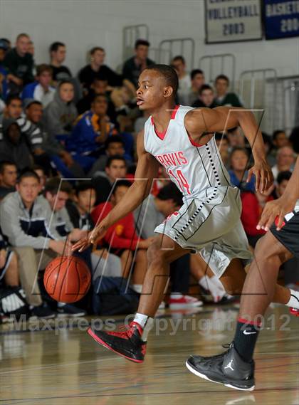 Thumbnail 3 in Antelope vs. Fort Bend Travis (MaxPreps Holiday Classic) photogallery.