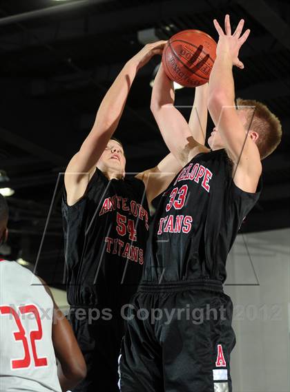Thumbnail 2 in Antelope vs. Fort Bend Travis (MaxPreps Holiday Classic) photogallery.