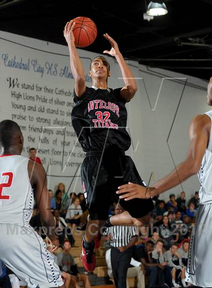 Thumbnail 3 in Antelope vs. Fort Bend Travis (MaxPreps Holiday Classic) photogallery.