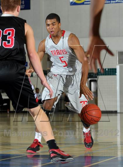 Thumbnail 2 in Antelope vs. Fort Bend Travis (MaxPreps Holiday Classic) photogallery.