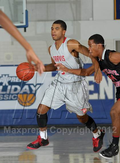 Thumbnail 1 in Antelope vs. Fort Bend Travis (MaxPreps Holiday Classic) photogallery.