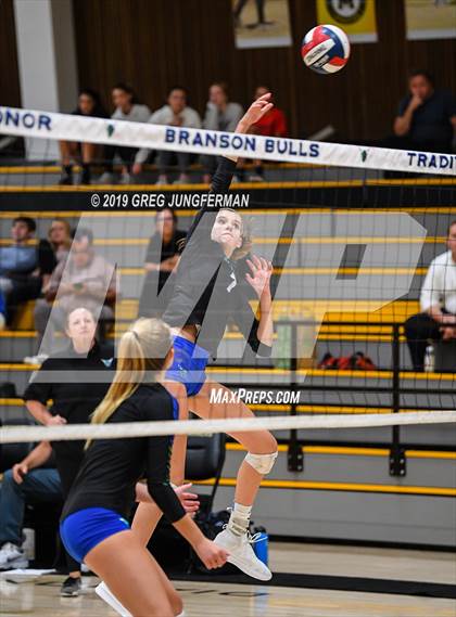 Thumbnail 2 in Redwood @ Branson (MCAL Semi-Final) photogallery.