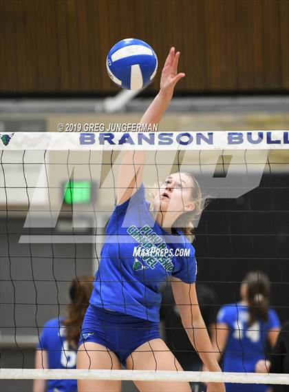 Thumbnail 2 in Redwood @ Branson (MCAL Semi-Final) photogallery.