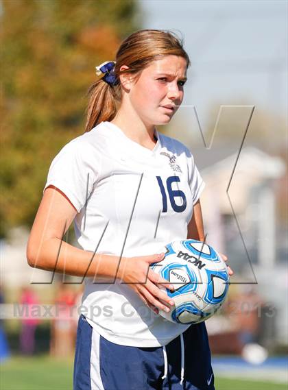 Thumbnail 1 in East vs Skyline (UHSAA 4A Semifinal) photogallery.