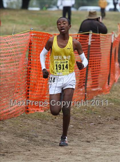 Thumbnail 2 in CIF State Cross Country Championships (D3 Boys) photogallery.