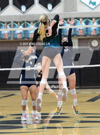 Thumbnail 2 in La Salle @ Aliso Niguel (CIF SS D2 Semifinal) photogallery.
