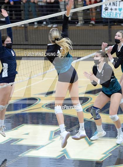Thumbnail 2 in La Salle @ Aliso Niguel (CIF SS D2 Semifinal) photogallery.