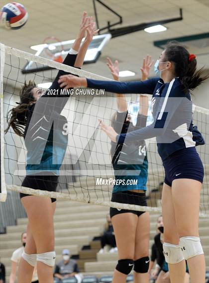 Thumbnail 1 in La Salle @ Aliso Niguel (CIF SS D2 Semifinal) photogallery.