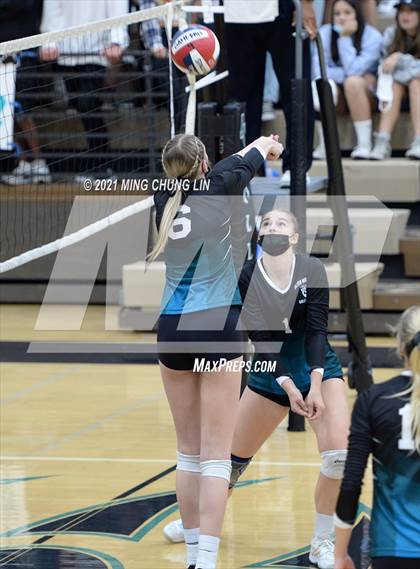 Thumbnail 1 in La Salle @ Aliso Niguel (CIF SS D2 Semifinal) photogallery.