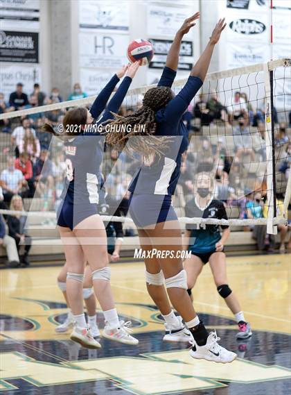 Thumbnail 3 in La Salle @ Aliso Niguel (CIF SS D2 Semifinal) photogallery.