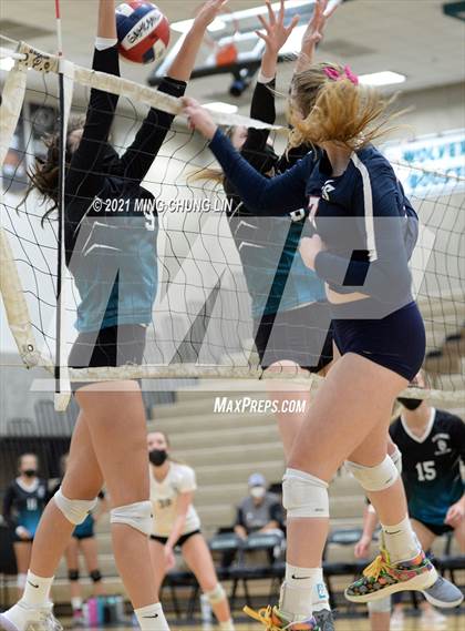 Thumbnail 3 in La Salle @ Aliso Niguel (CIF SS D2 Semifinal) photogallery.
