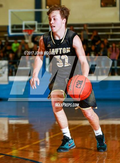 Thumbnail 2 in Amherst vs. Jayton (UIL 1A Regional Quarterfinal Playoff) photogallery.