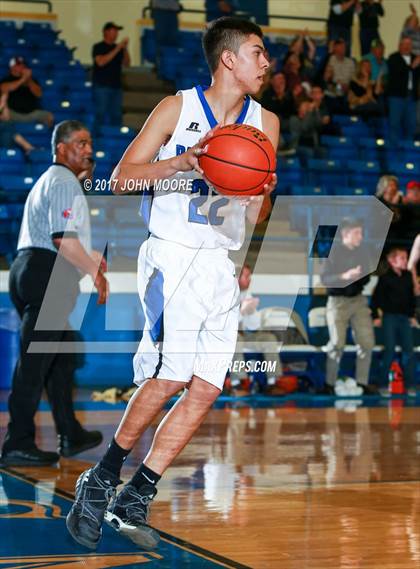 Thumbnail 3 in Amherst vs. Jayton (UIL 1A Regional Quarterfinal Playoff) photogallery.