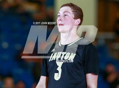 Thumbnail 3 in Amherst vs. Jayton (UIL 1A Regional Quarterfinal Playoff) photogallery.