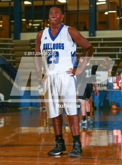 Thumbnail 2 in Amherst vs. Jayton (UIL 1A Regional Quarterfinal Playoff) photogallery.